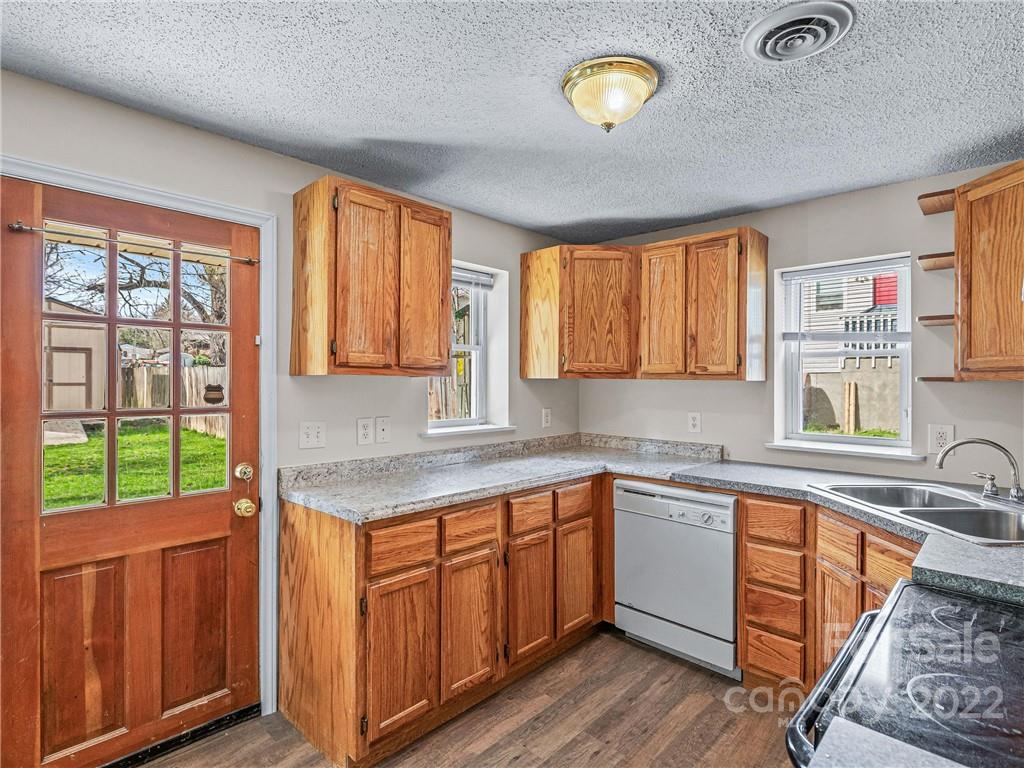 34 Cub Road Asheville, NC 28806 - Photo 10 of 26 Gallery Image 10