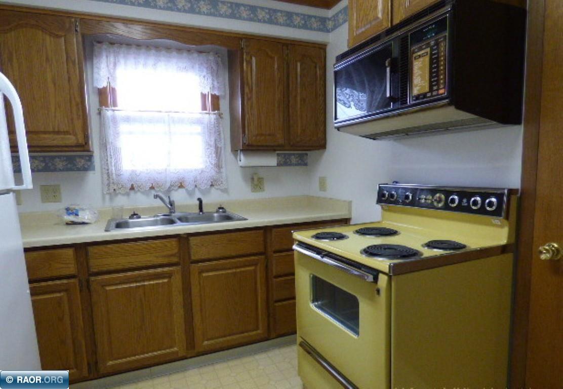 12 3rd Street Southwest Chisholm, MN 55719 - Photo 13 of 21