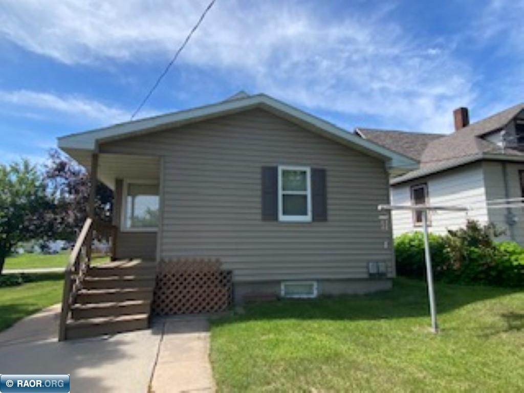 12 3rd Street Southwest Chisholm, MN 55719 - Photo 2 of 21
