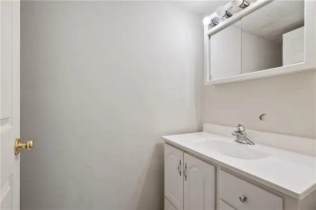 $329,000 | 1543 Merion Lane, Oakmont, PA 15139