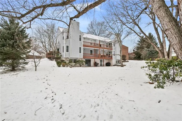 $329,000 | 1543 Merion Lane, Oakmont, PA 15139