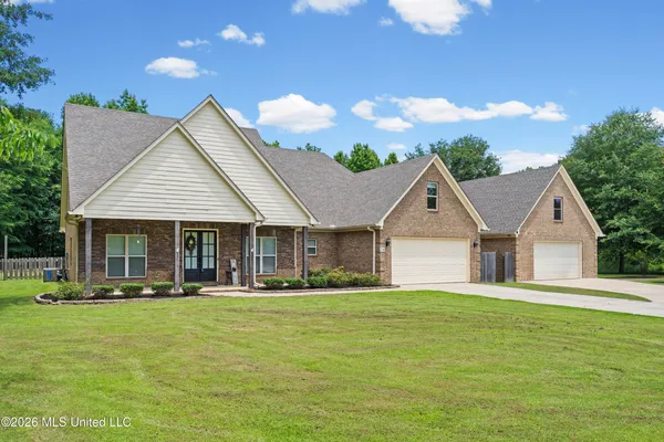 $530,000 | 74 Vance Cove, Byhalia, MS 38611