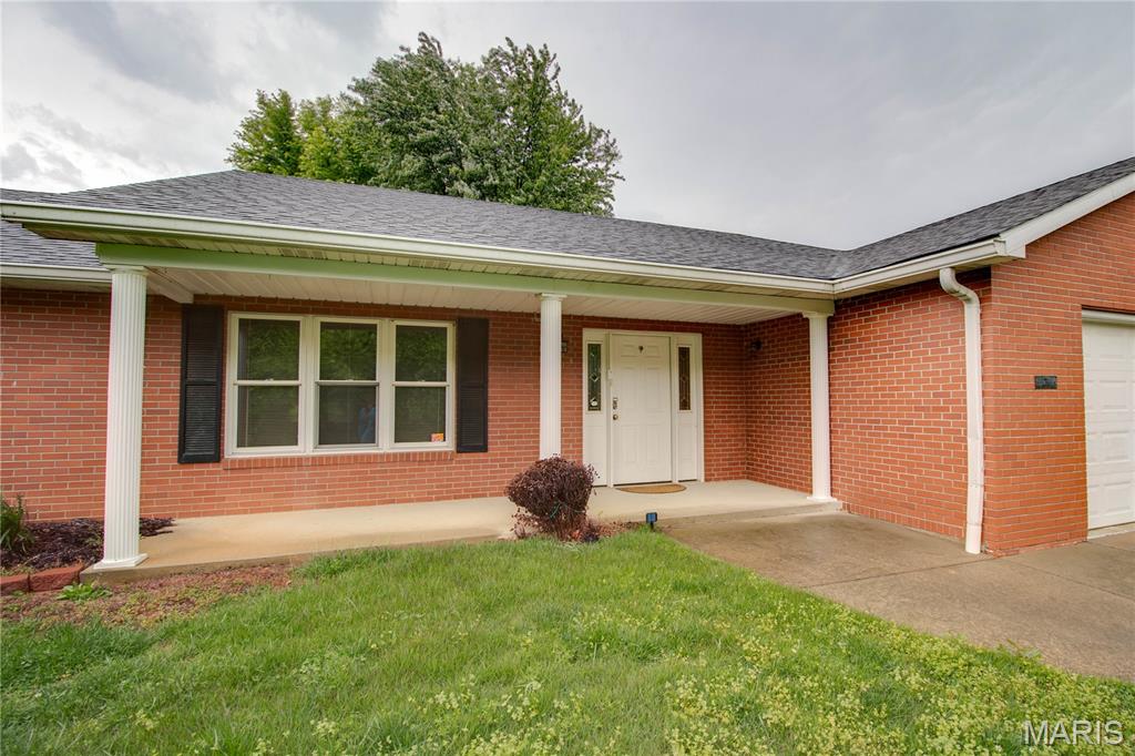31822 Irish Lane Brighton, IL 62012 - Photo 11 of 60