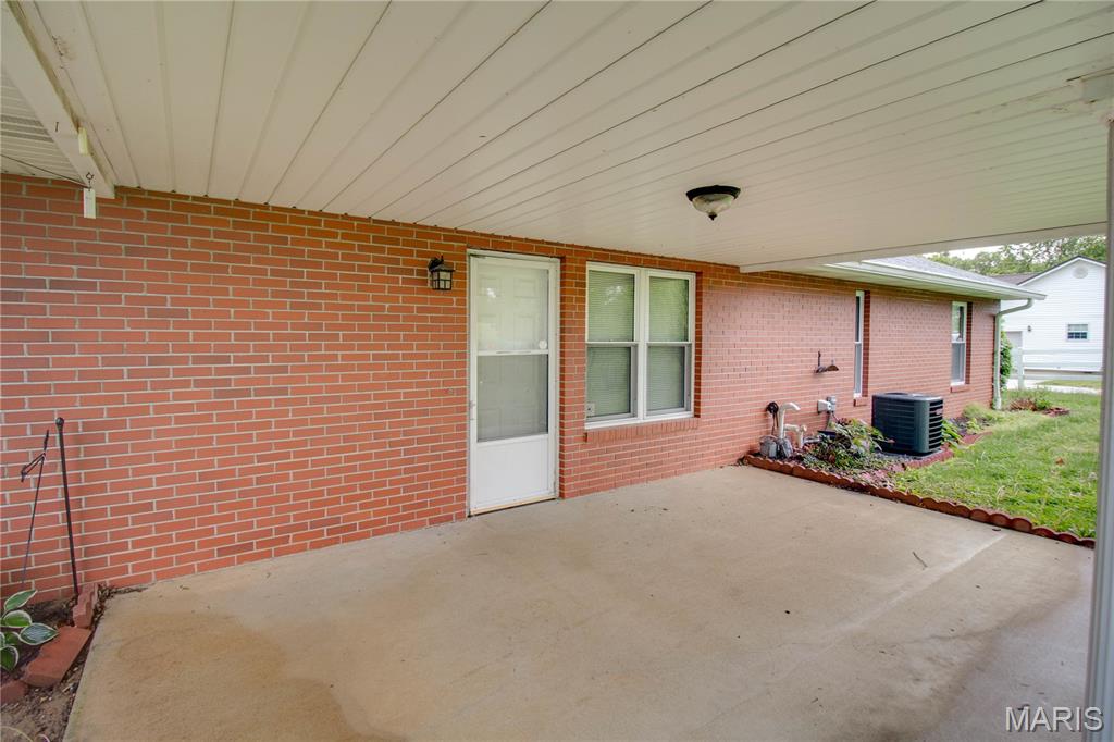 31822 Irish Lane Brighton, IL 62012 - Photo 55 of 60