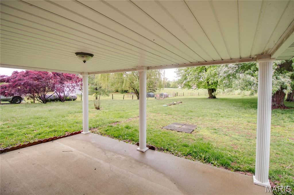 31822 Irish Lane Brighton, IL 62012 - Photo 56 of 60