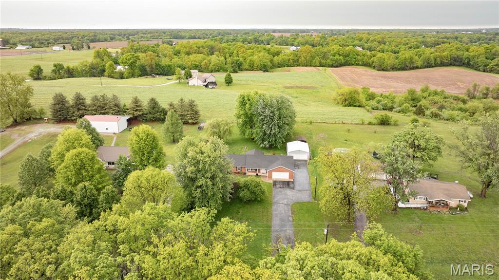 31822 Irish Lane Brighton, IL 62012 - Photo 6 of 60