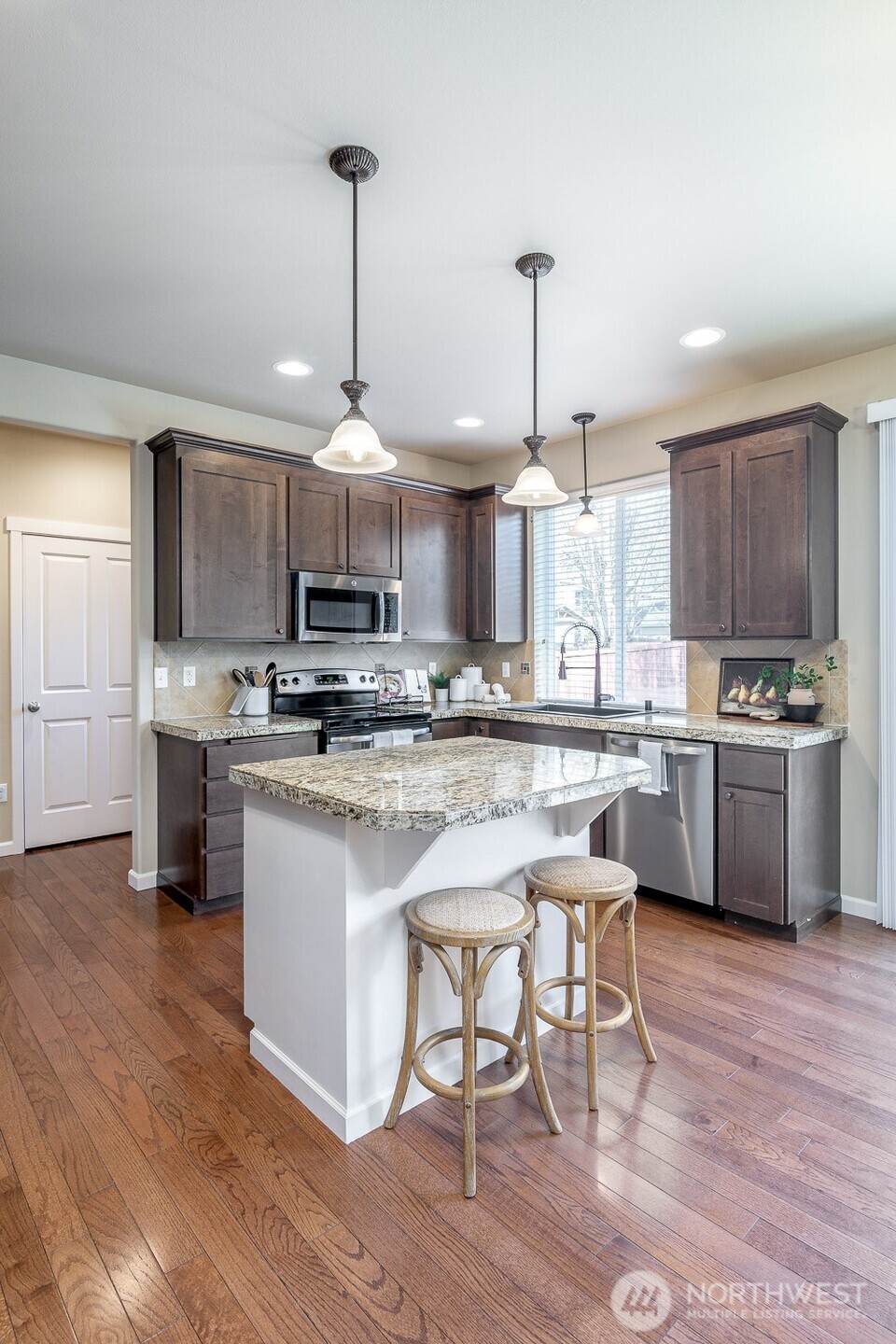 4303 Rigi Street Southeast Lacey, WA 98503 - Photo 13 of 38