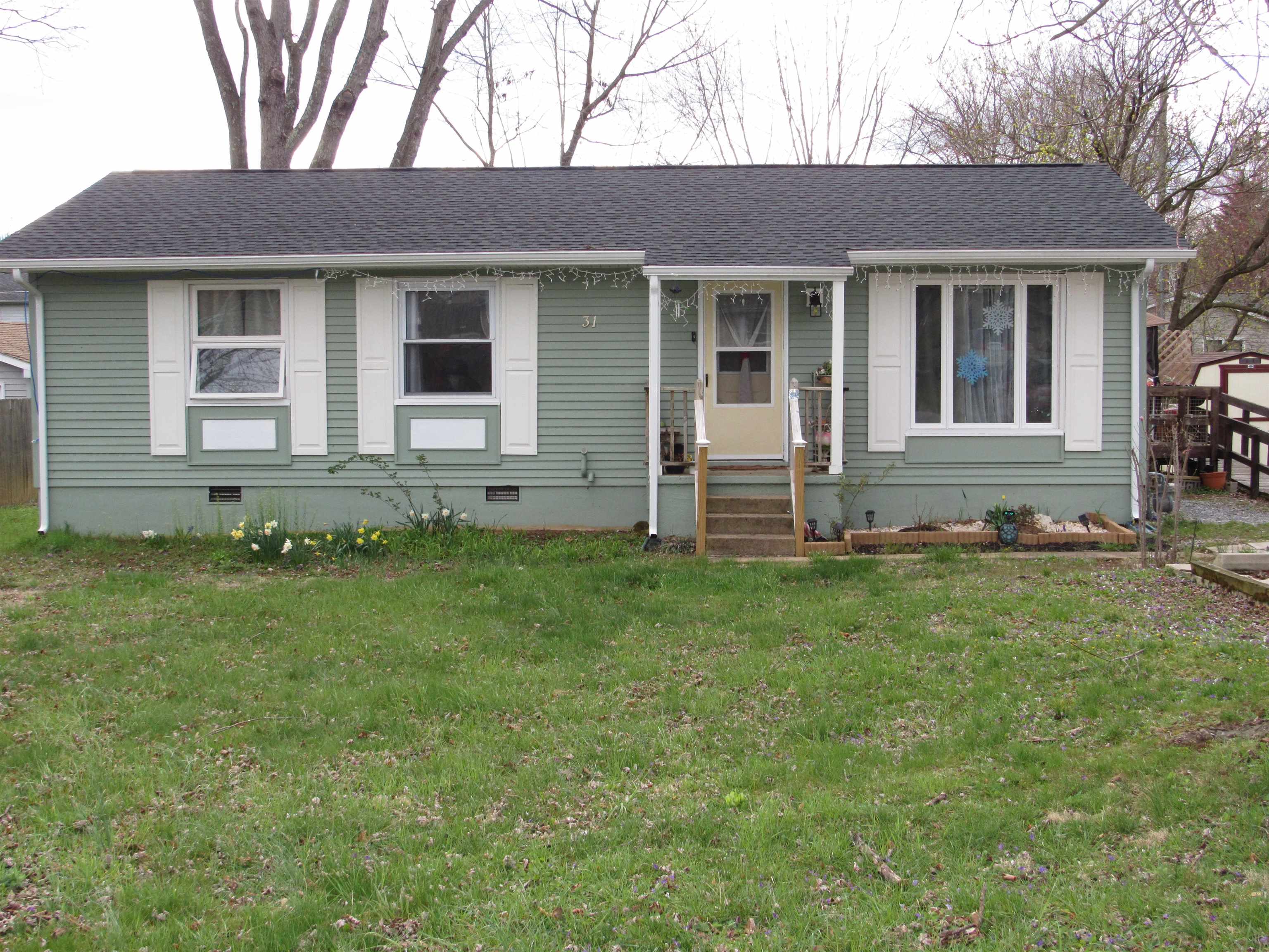 31 Stubblefield Road Waynesboro, VA 22980 - Photo 1 of 41 front view of house with a yard