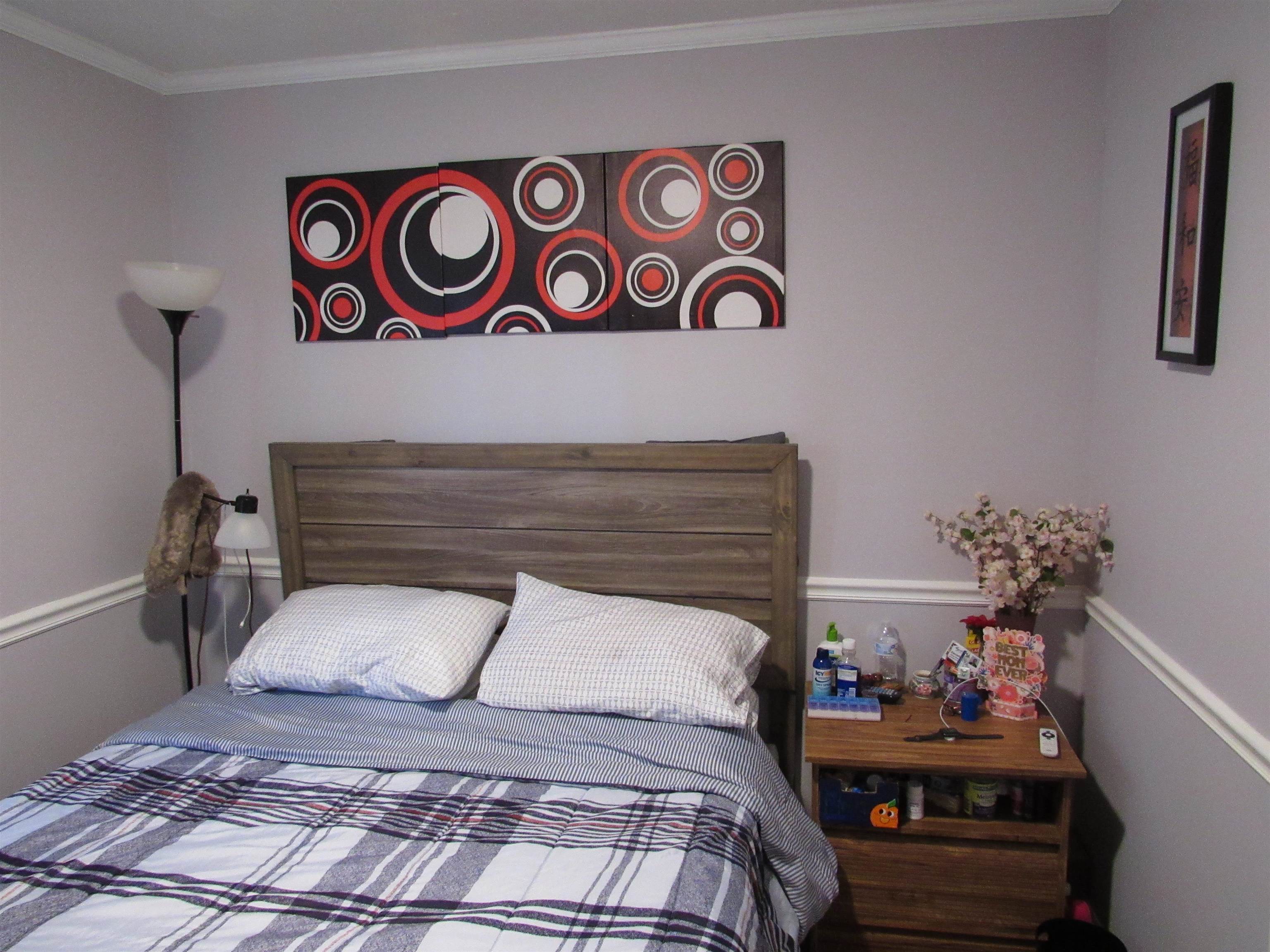 31 Stubblefield Road Waynesboro, VA 22980 - Photo 21 of 41 a bedroom with a bed and a window