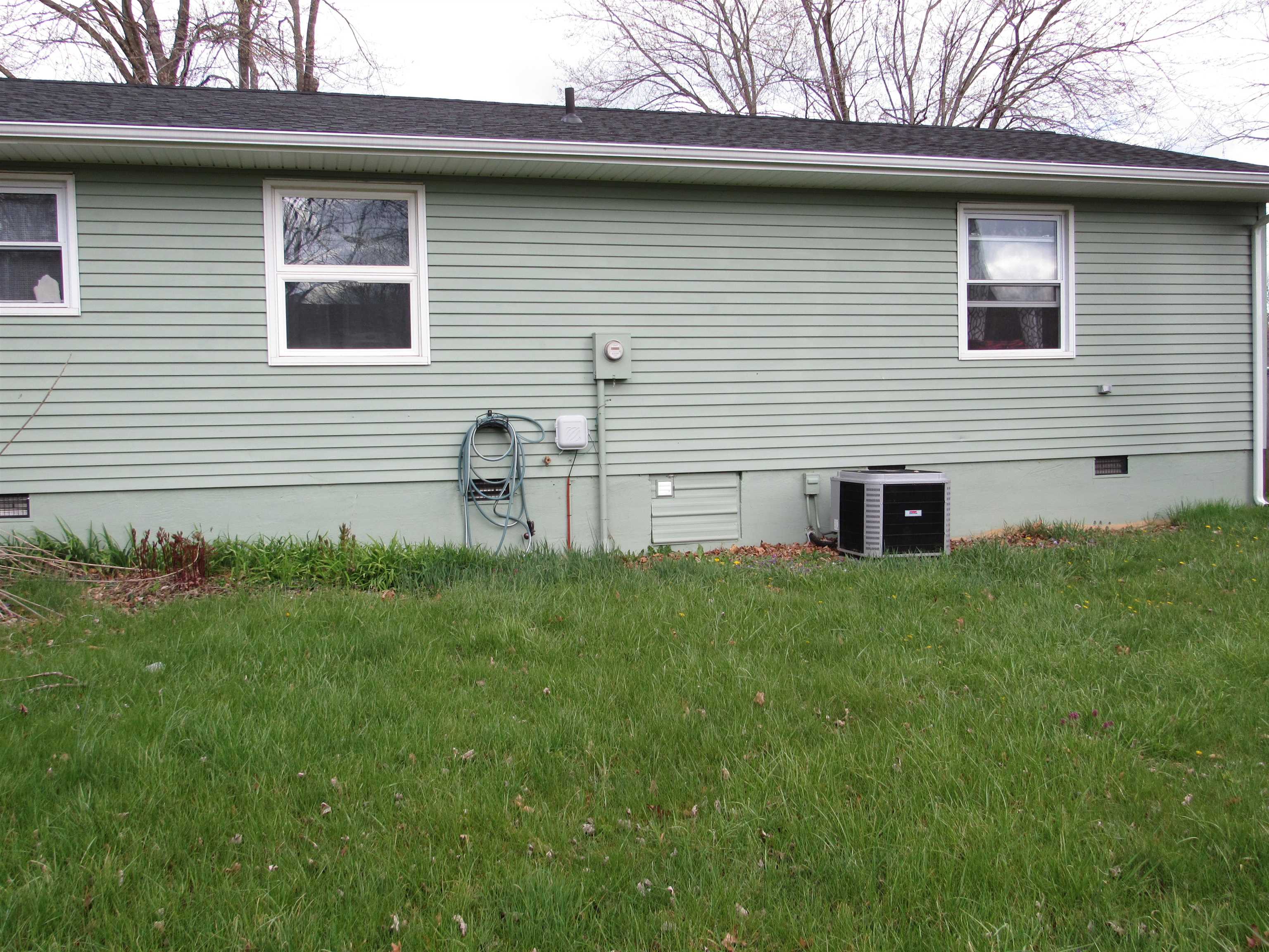 31 Stubblefield Road Waynesboro, VA 22980 - Photo 36 of 41 a view of a house with a backyard