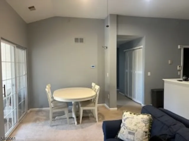 $2,100 | 668 Honeybrook Circle, Stewartsville, NJ 08886