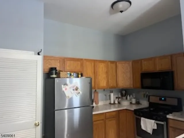 $2,100 | 668 Honeybrook Circle, Stewartsville, NJ 08886