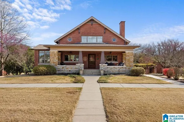 $750,000 | 608 5th Street Southeast, Cullman, AL 35055
