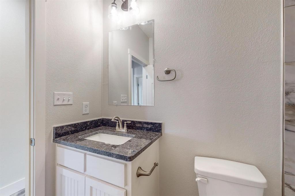 2 Shoemaker Road Bellevue, TX 76228 - Photo 7 of 11