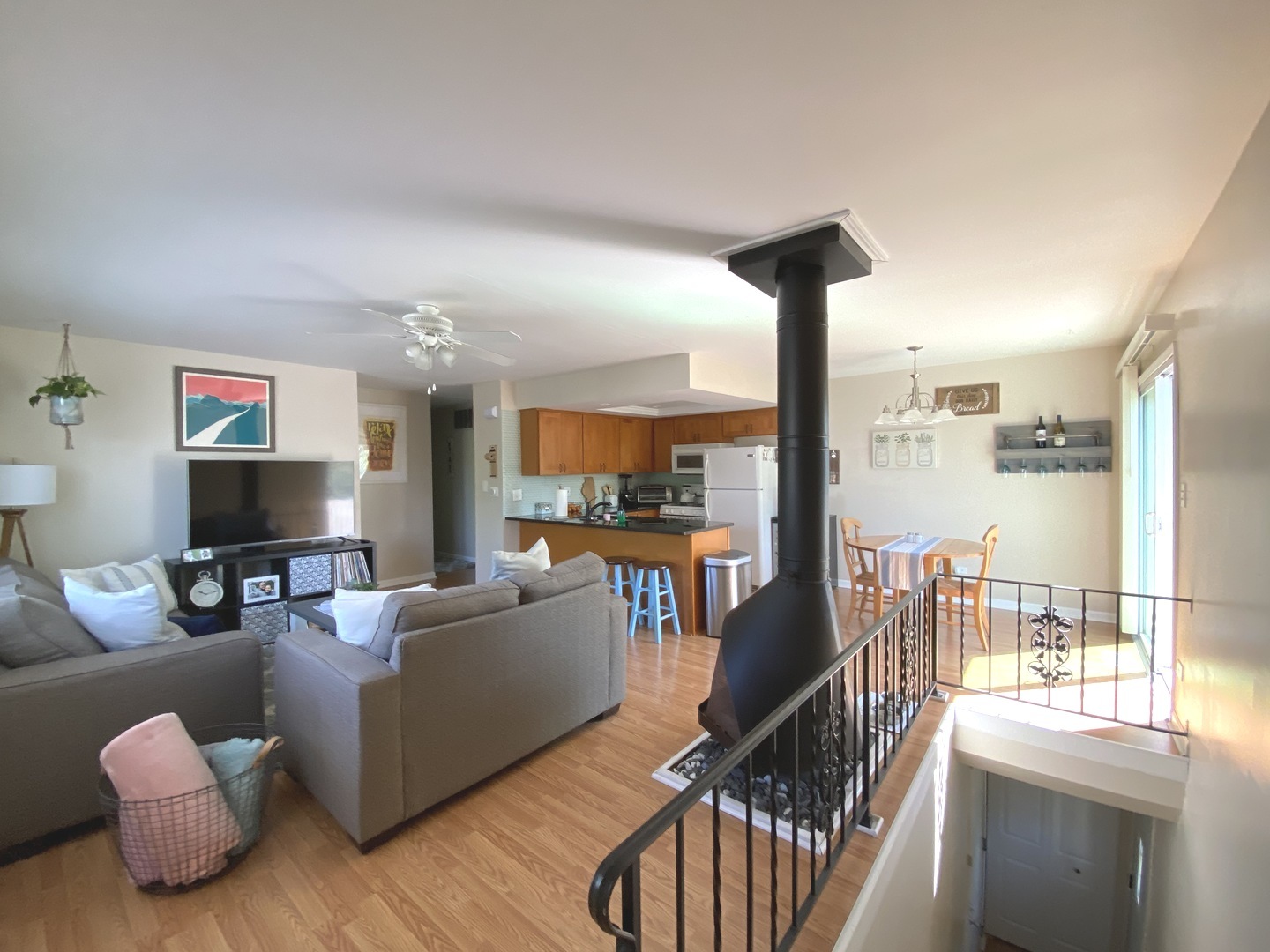 2077 North Ginger Creek Circle, Unit 17D Palatine, IL 60074 - Photo 3 of 18