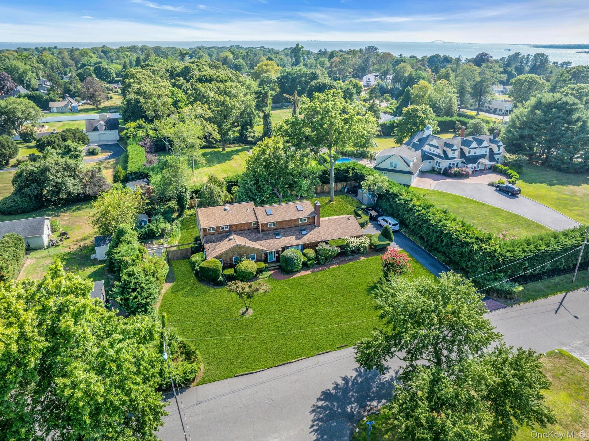 8 Adelphi Street Islip, NY 11751 - Photo 2 of 38