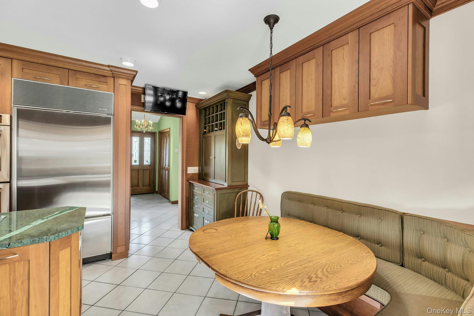 8 Adelphi Street Islip, NY 11751 - Photo 10 of 38 Breakfast Nook with Built-in Banquette Seating.