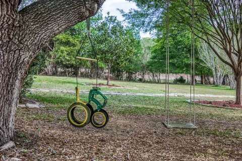 $695,000 | 7257 Kurt Drive, Brenham, TX 77833