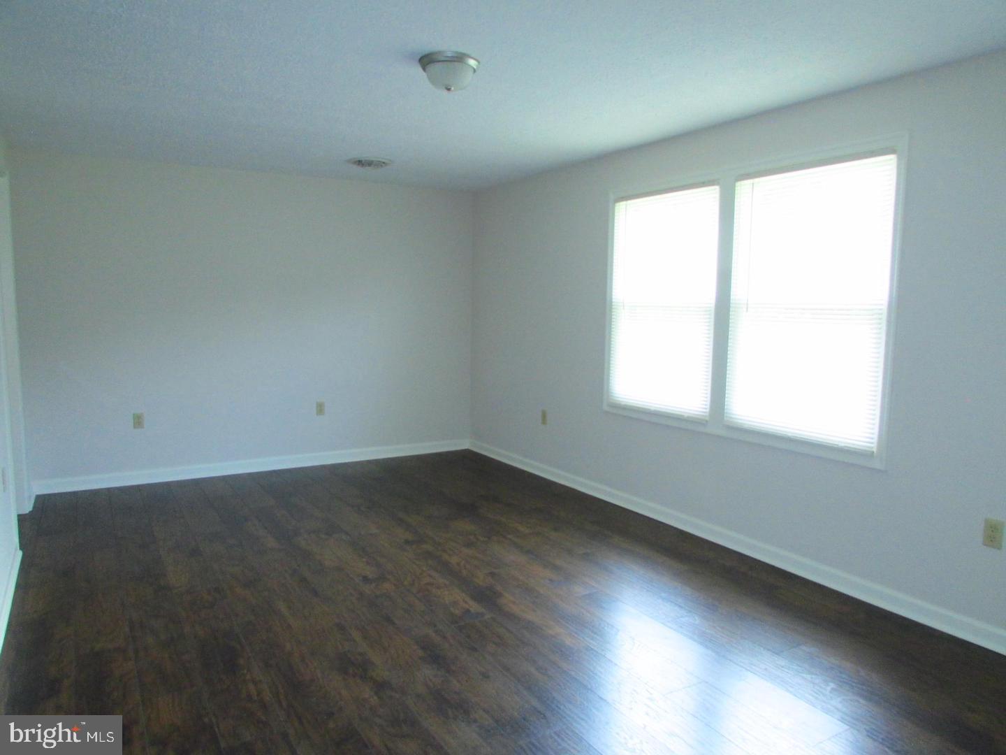 17555 Davis Road Georgetown, DE 19947 - Photo 5 of 16 Gallery Image 5