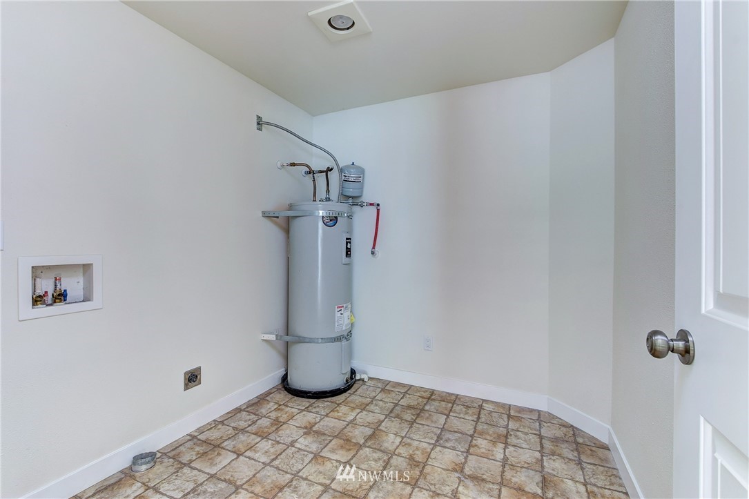 4505 Southeast Mayvolt Road Port Orchard, WA 98366 - Photo 17 of 25 Gallery Image 17
