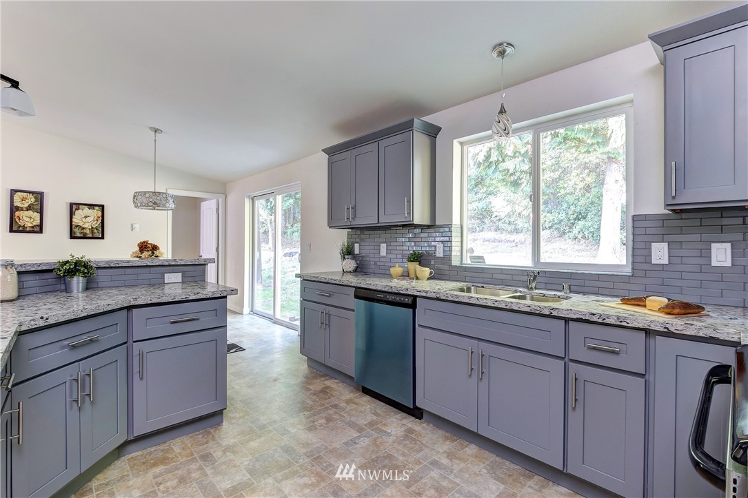 4505 Southeast Mayvolt Road Port Orchard, WA 98366 - Photo 8 of 25 Gallery Image 8