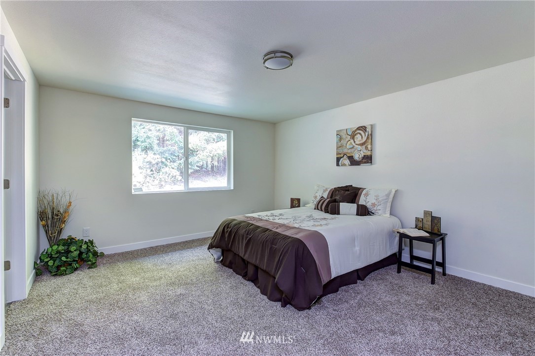 4505 Southeast Mayvolt Road Port Orchard, WA 98366 - Photo 10 of 25 Gallery Image 10