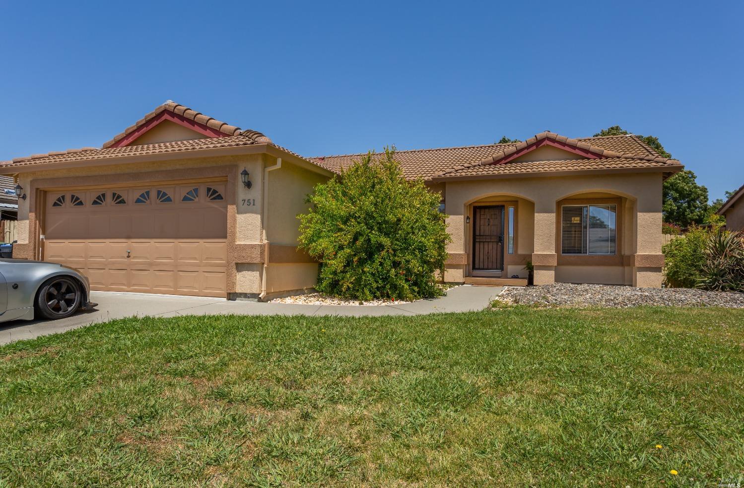 751-751 Palermo Drive Suisun City, CA 94585 - Photo 1 of 1 a view of a front of a house with a yard