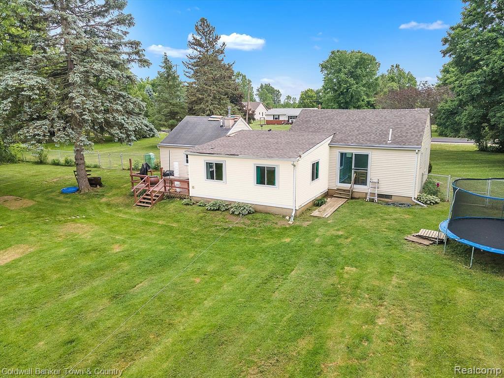 8112 Beecher Road Flushing, MI 48433 - Photo 53 of 59