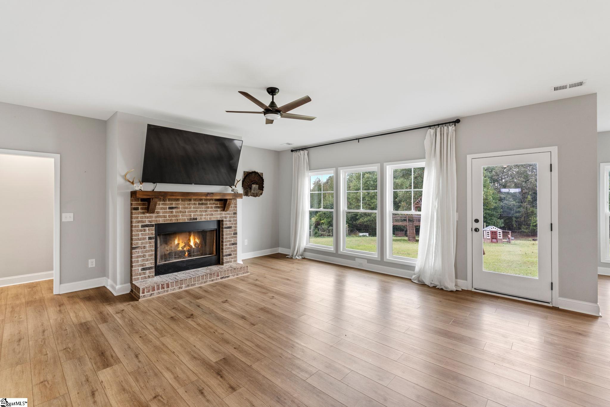 249 Cedar Hill Road Six Mile, SC 29682 - Photo 11 of 50