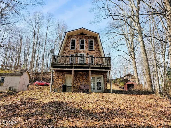 $145,000 | 1021 Lee Street Northeast, Wise, VA 24293