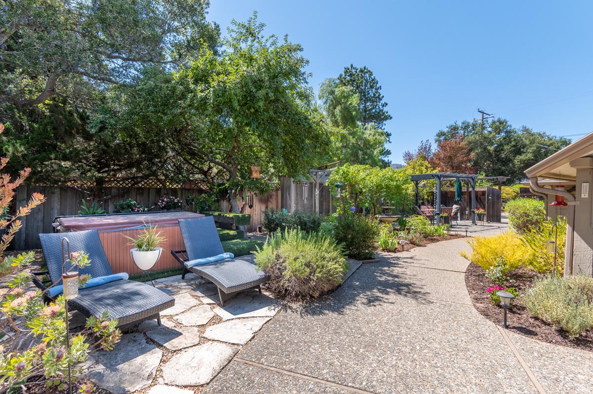 79 Poppy Road Carmel Valley, CA 93924 - Photo 20 of 29 Gallery Image 20