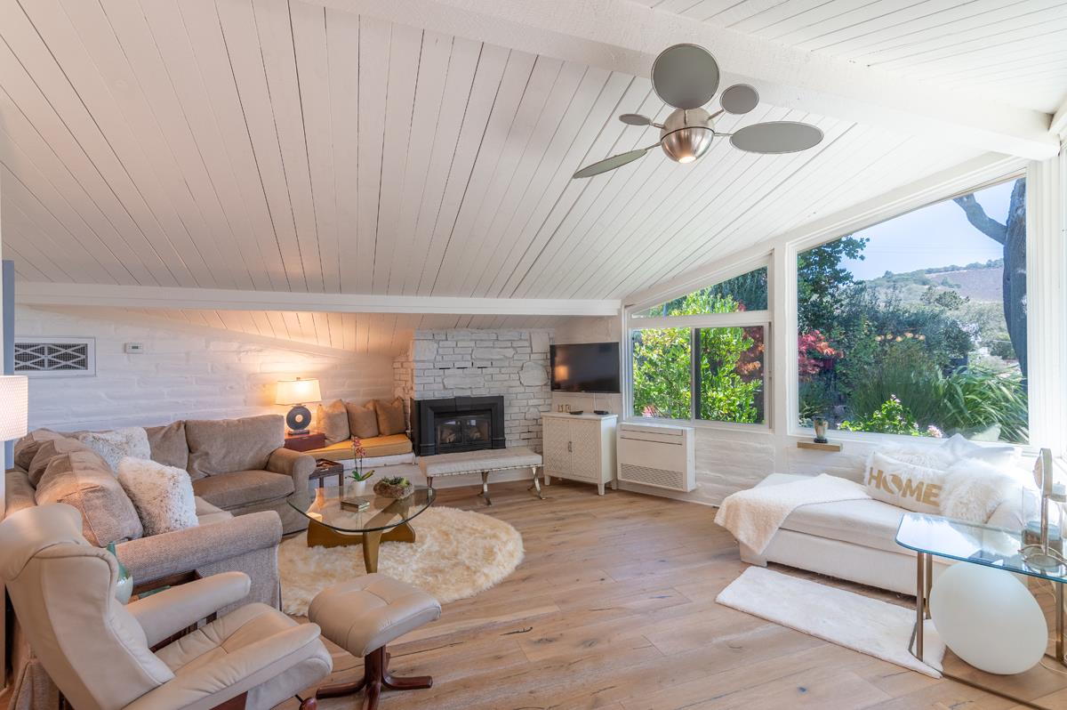79 Poppy Road Carmel Valley, CA 93924 - Photo 4 of 29 Gallery Image 4