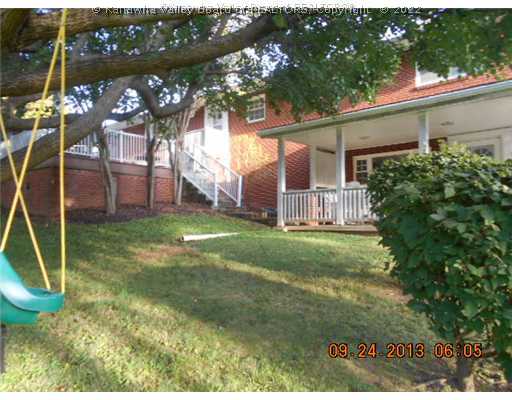 1543 Autumn Road Charleston, WV 25314 - Photo 14 of 15 Exterior Front.