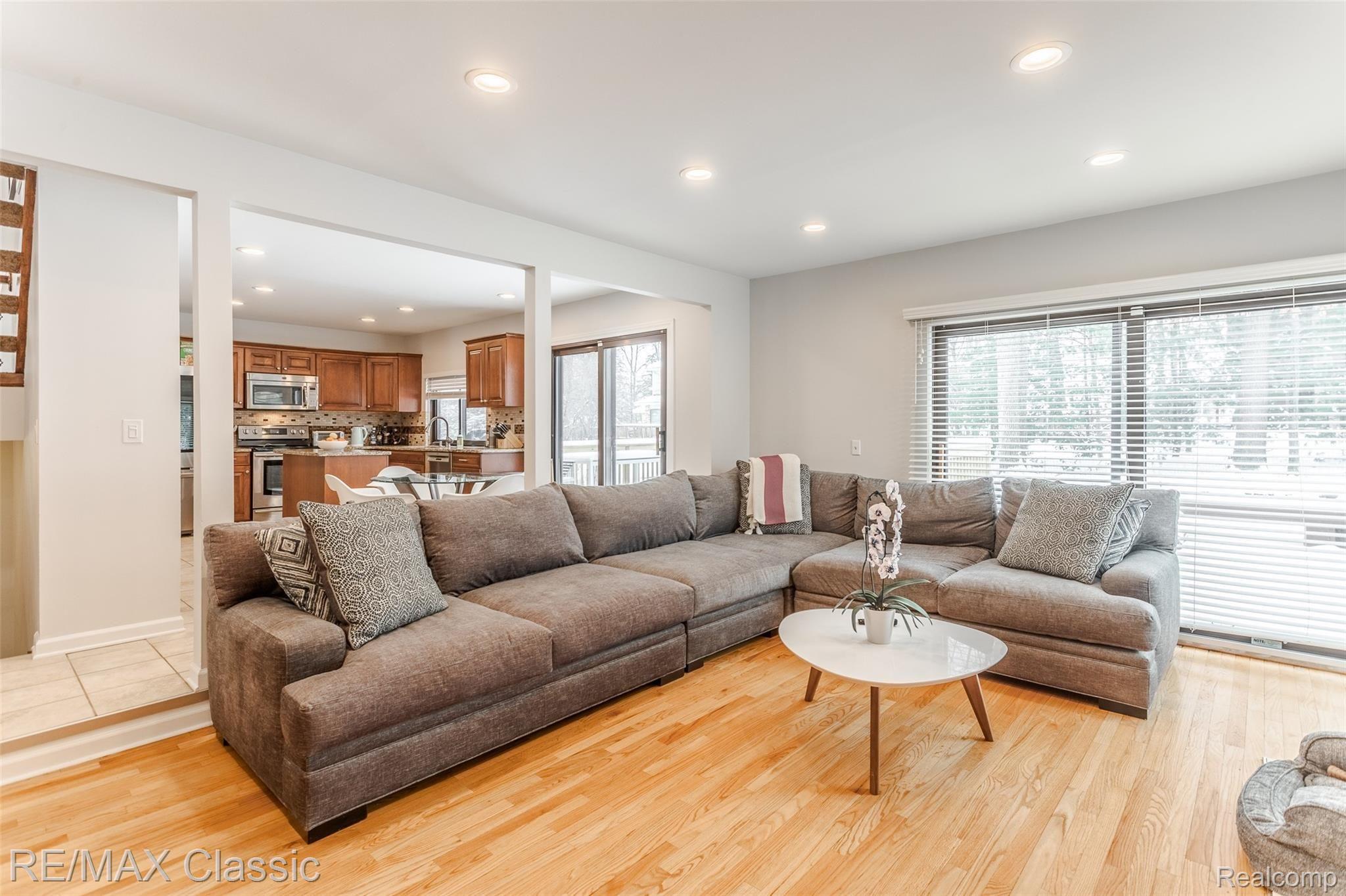5151 Patrick Road West Bloomfield, MI 48322 - Photo 28 of 43 Patrick-21.jpg