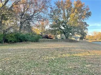 $365,000 | 10207 Northwest Barry Road, Kansas City, MO 64153