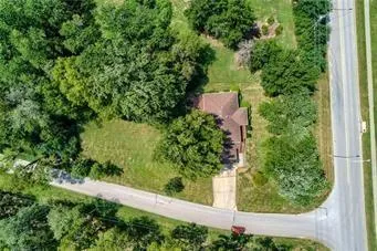 $365,000 | 10207 Northwest Barry Road, Kansas City, MO 64153