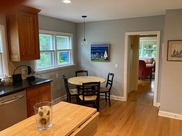 136 Crescent Road Burlington, VT 05401 - Photo 6 of 40 Gallery Image 6