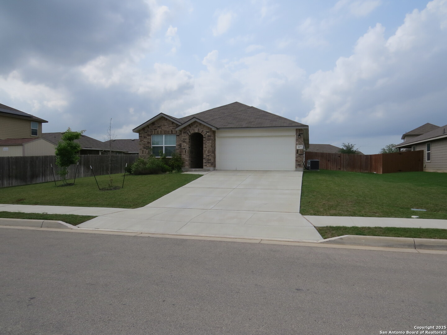 117 Grand Rapids Cibolo, TX 78108 - Photo 2 of 24
