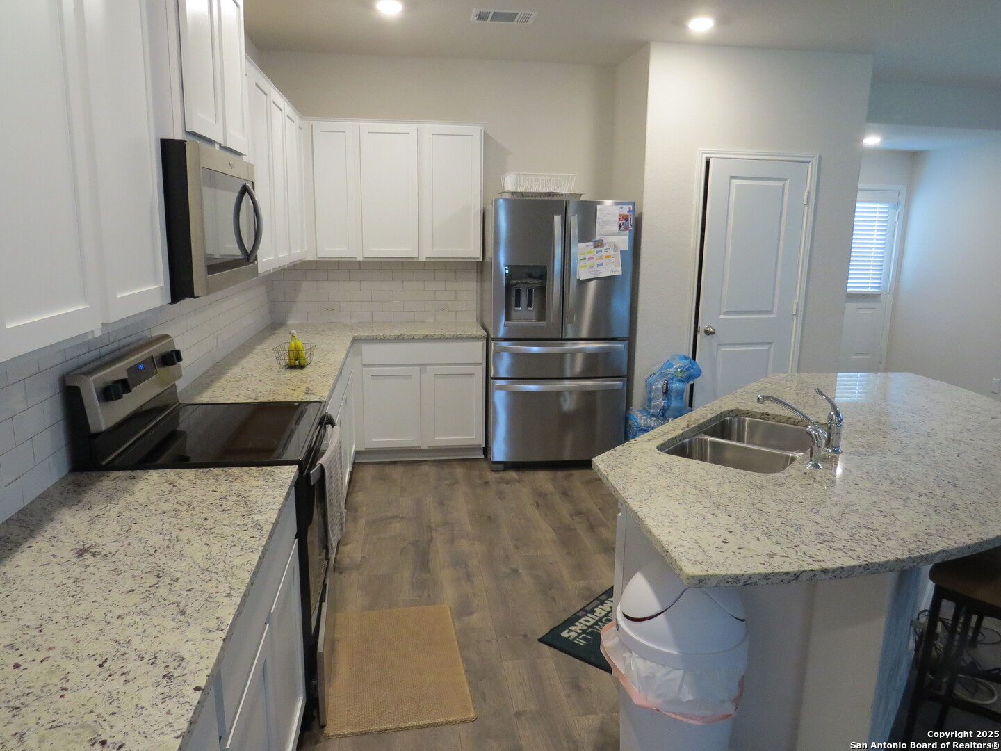 117 Grand Rapids Cibolo, TX 78108 - Photo 8 of 24