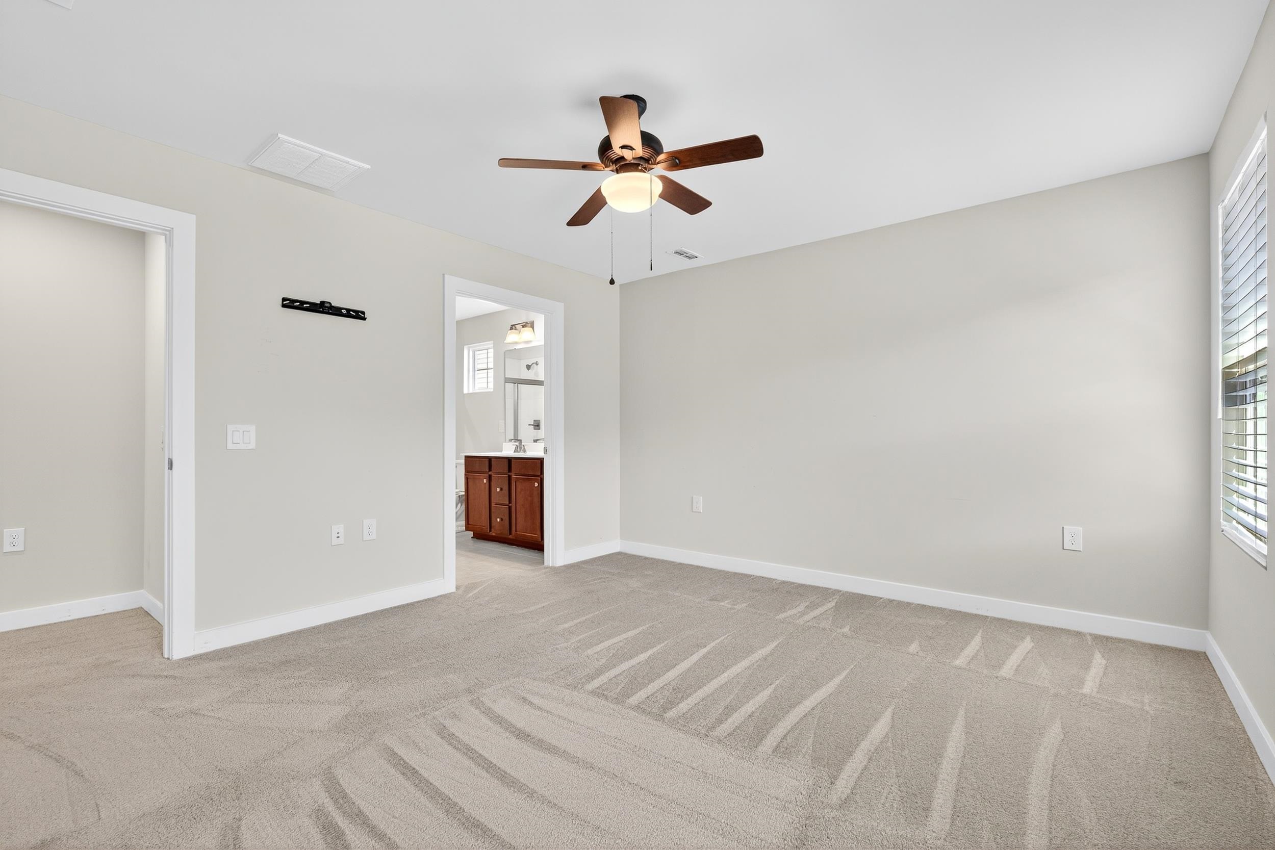 945 Riverland Wds Trail Boiling Springs, SC 29316 - Photo 17 of 44 Primary