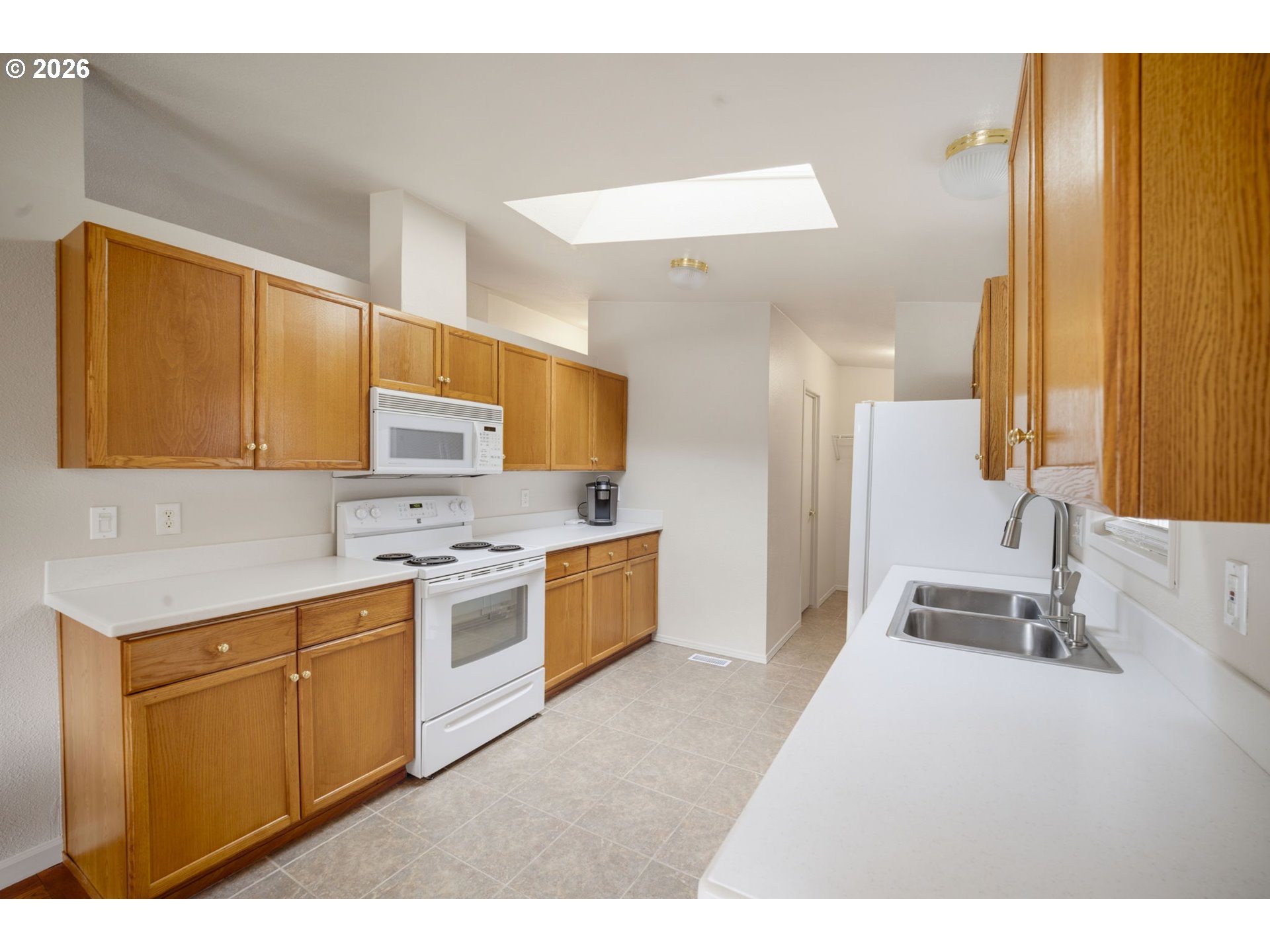 88686 Chapman Road Florence, OR 97439 - Photo 14 of 44 Kitchen