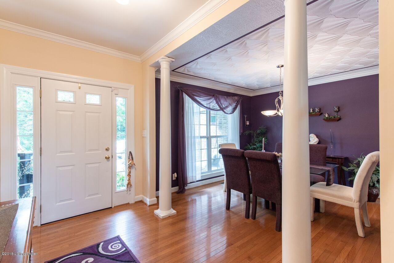 10201 Back Run Road Louisville, KY 40299 - Photo 11 of 57 back run pro foyer frt door
