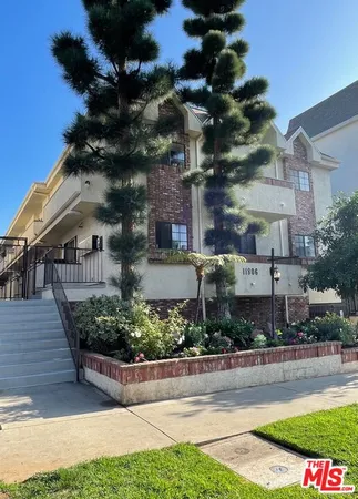 $4,395 | 11806 Mayfield Avenue, Unit 104, Los Angeles, CA 90049