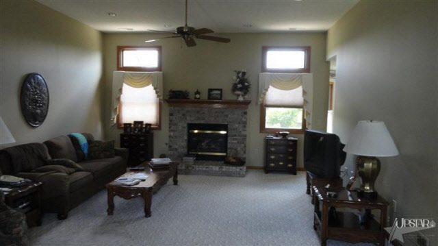 1302 Eagle Glen Court Decatur, IN 46733 - Photo 3 of 13 Gallery Image 3