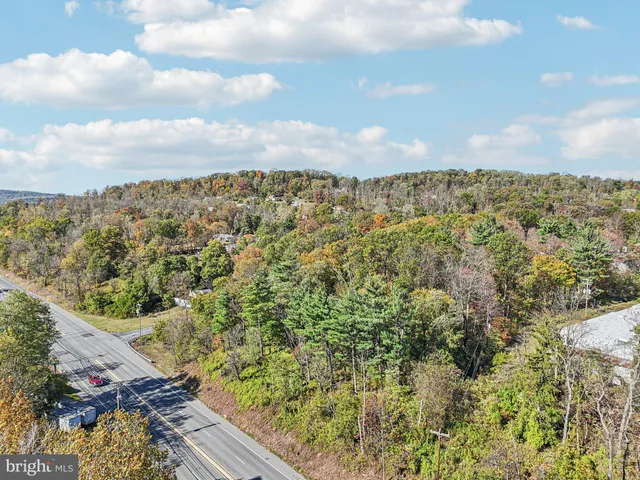 $289,000 | 0 West W Route, Douglassville, PA 19518