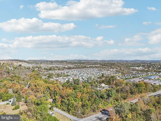 $289,000 | 0 West W Route, Douglassville, PA 19518