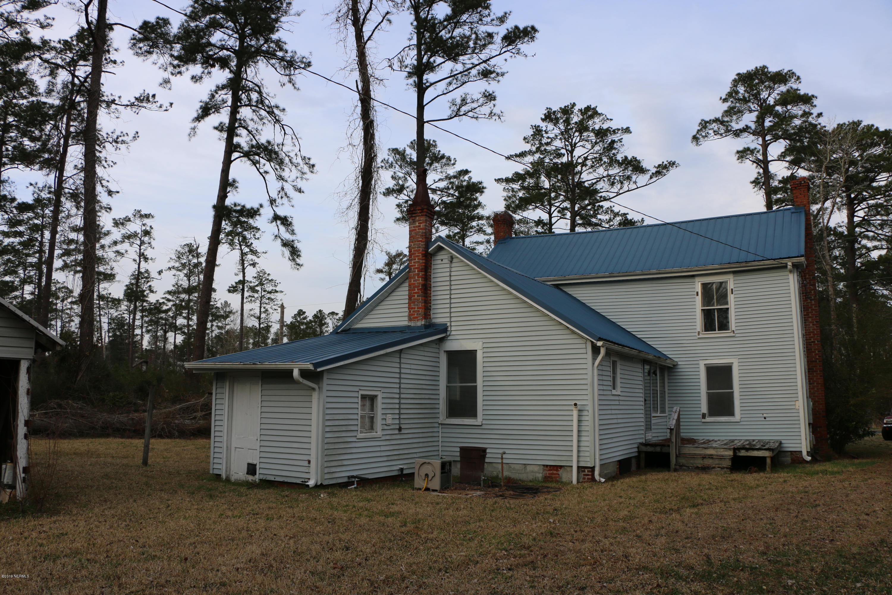 6125 County Line Road New Bern, NC 28562 - Photo 22 of 24 IMG_6556