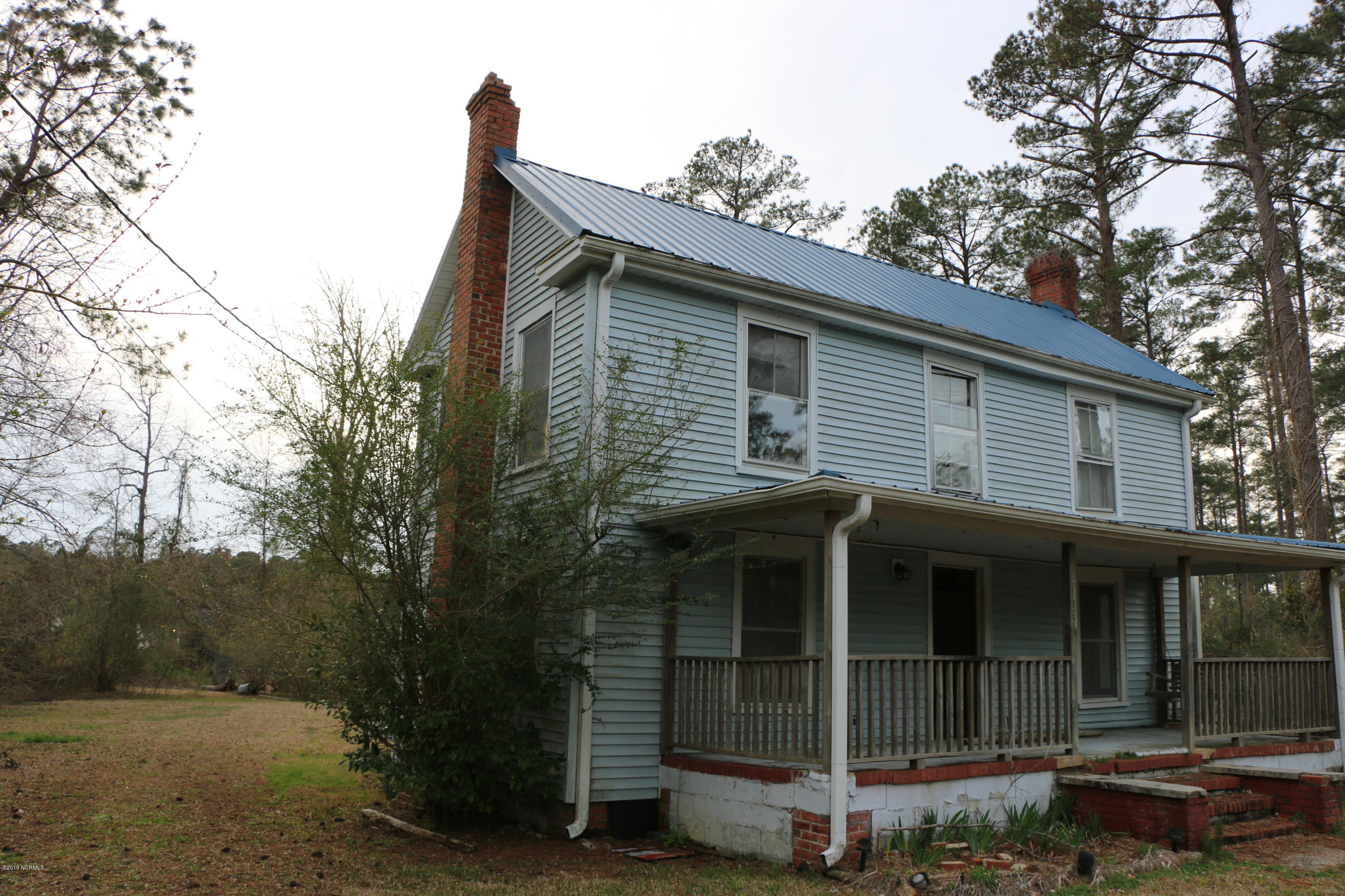 6125 County Line Road New Bern, NC 28562 - Photo 4 of 24 IMG_6552