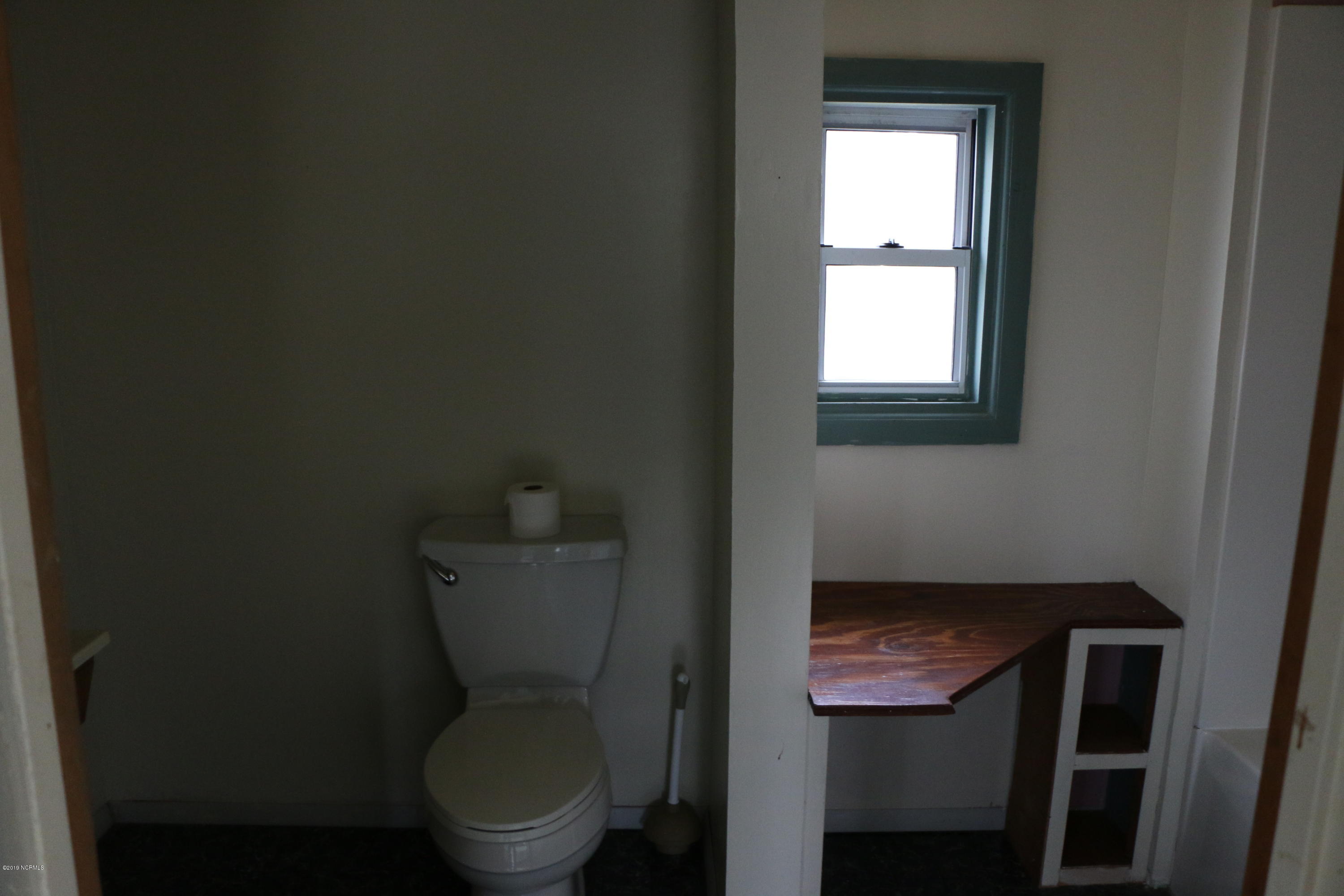 6125 County Line Road New Bern, NC 28562 - Photo 9 of 24 IMG_6562