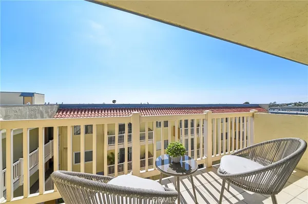 $4,199 | 1707 Pacific Coast Highway, Unit 506, Hermosa Beach, CA 90254